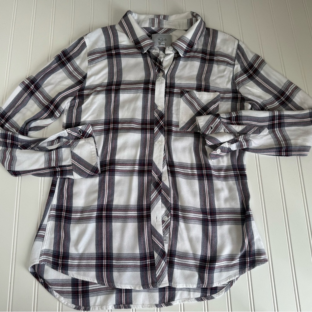 Rails Women's M Medium Hunter Flannel Plaid Long Sleeve Shirt. 1413